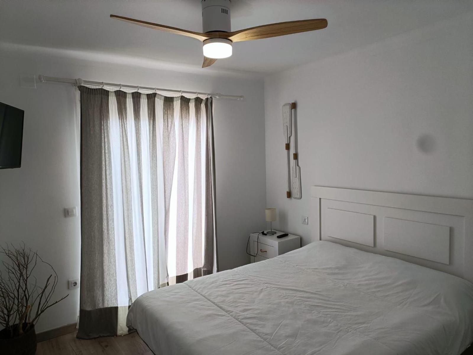 Apartament Grifeu Льянсса Экстерьер фото